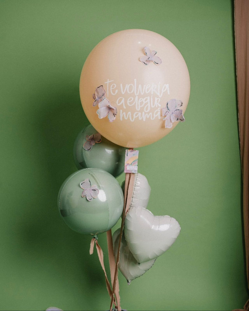 Mother's Blossom Giant Balloon “Te volvería a elegir mamá”  + Hearts + Blossom Mint Orbz Bouquet