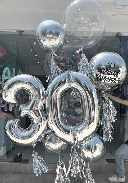 Bouquet Orbz Jumbo + Orbz + Clearz + Número Gigante