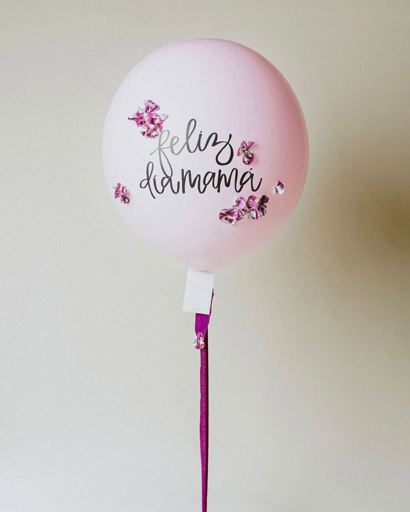 Orchid Giant Latex Balloon + Small Hearts Bouquet