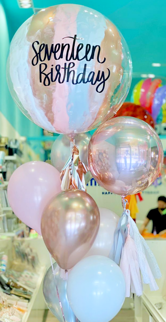 Bouquet Burbuja Grande Pintada + Orbz + Piñateros