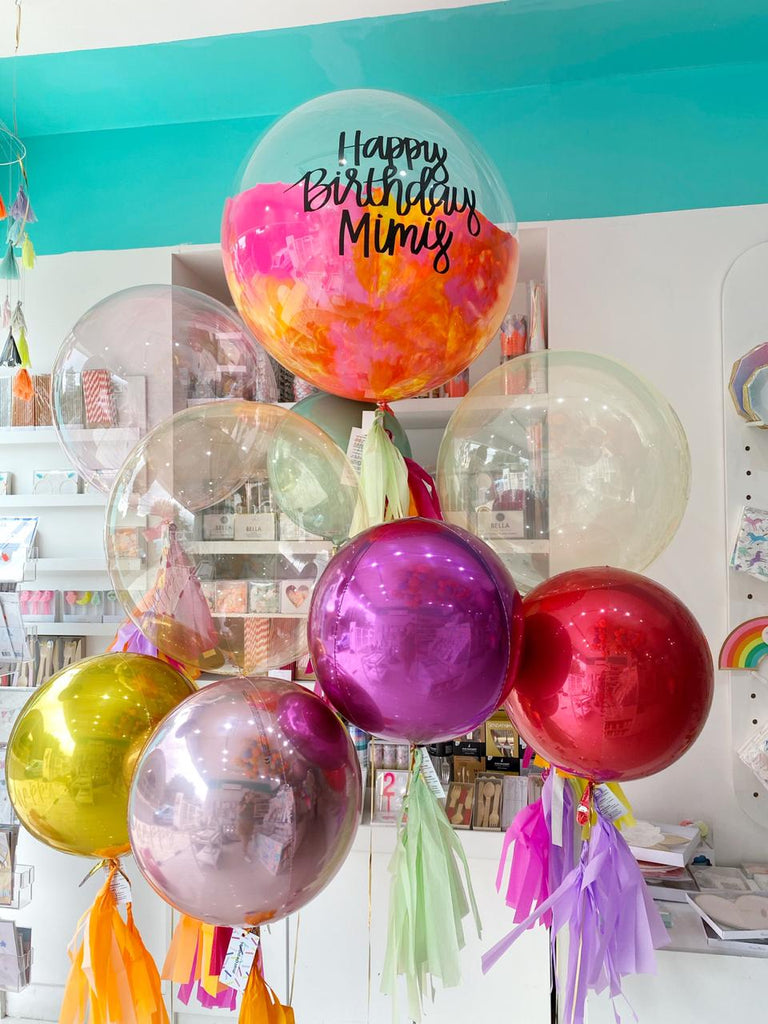 Bouquet Burbuja Gigante Pintada + Clearz Balloons + Orbz